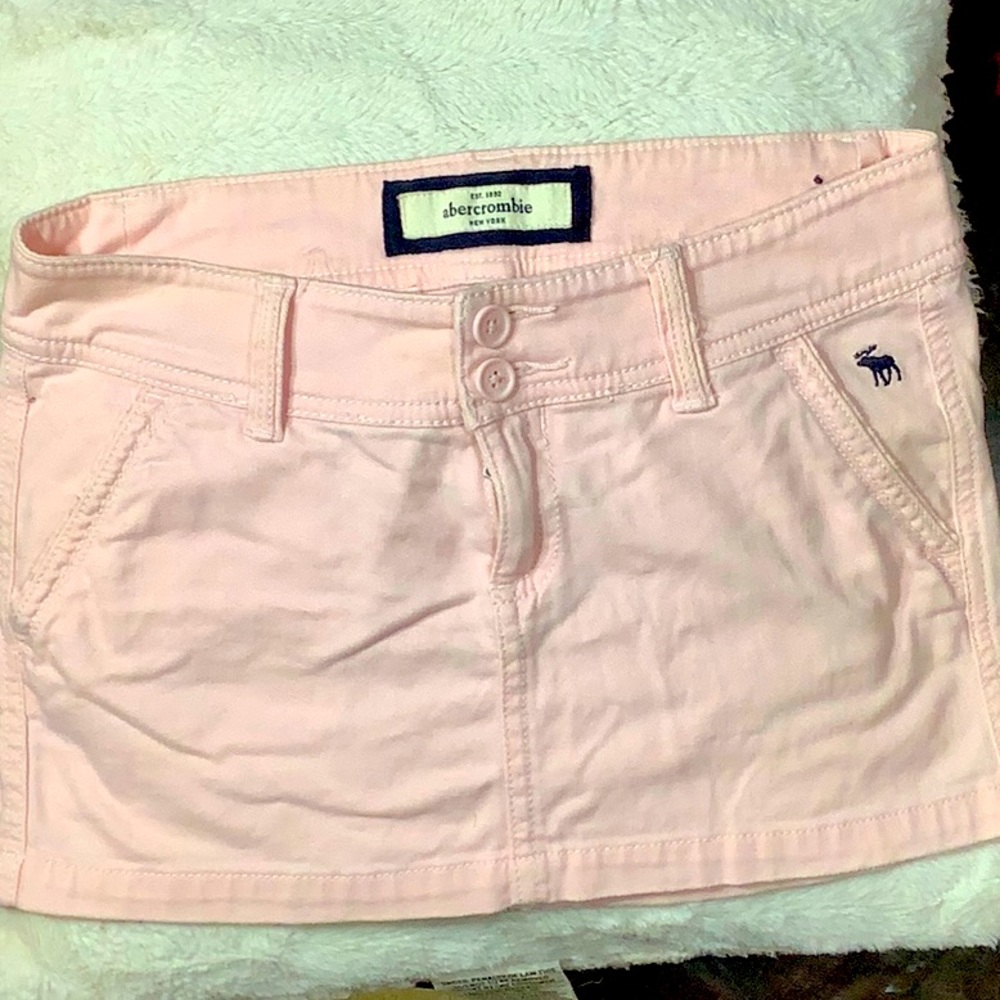 Pink Abercrombie size 12 mini skirt!